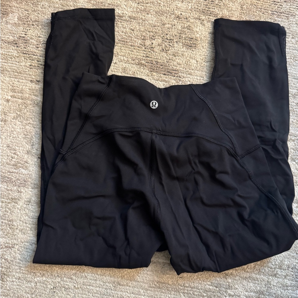Lululemon Mesh Crop Leggings Size 6 with pocket